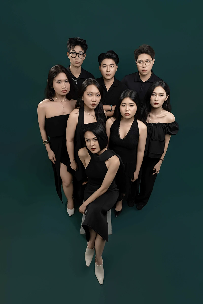 chụp ảnh đội nhóm tại thủ dầu một bình dương